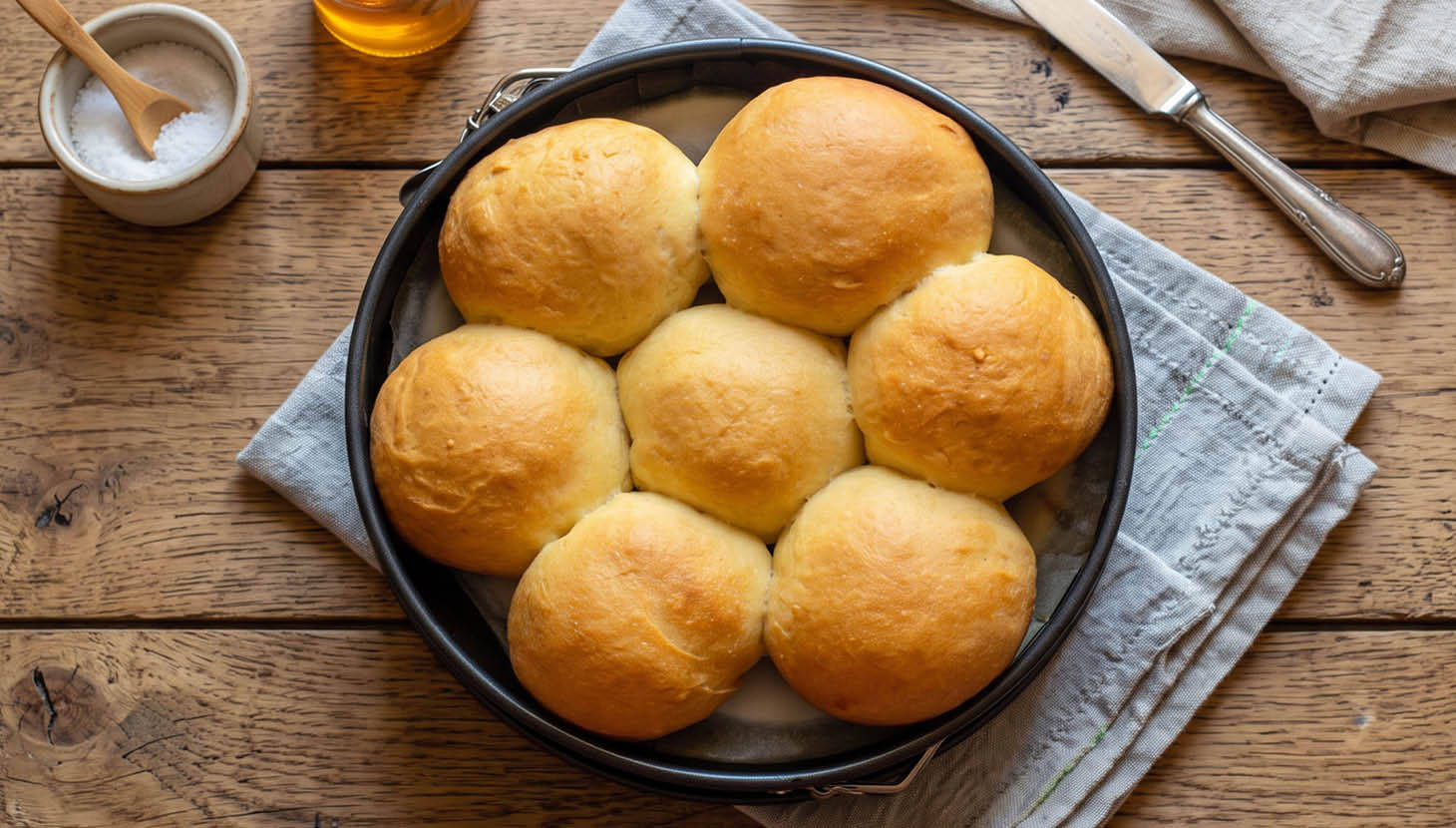 Mozzarellás tésztagolyók (Vegetáriánus)