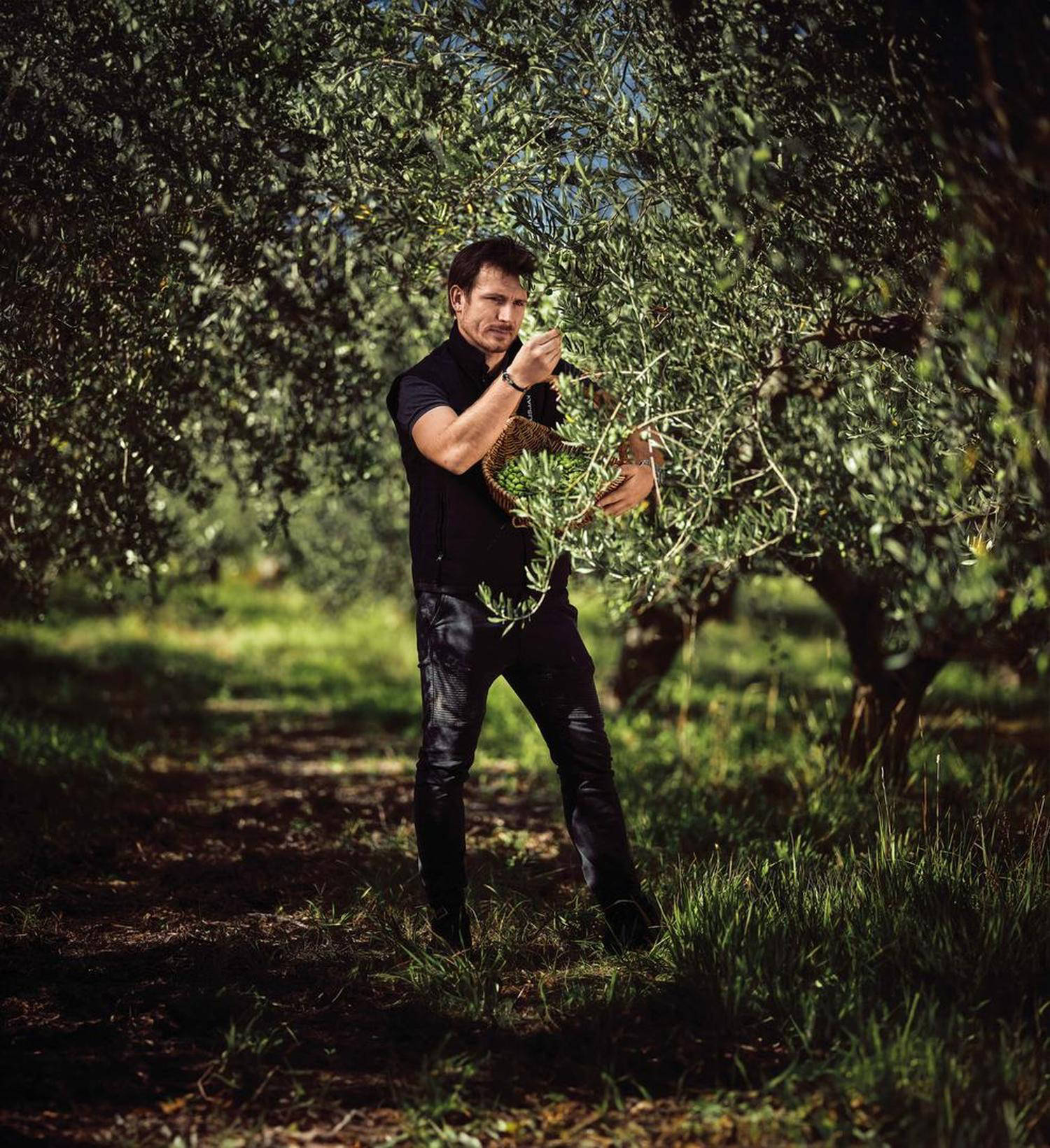 Matej Lisjak pregleduje ojlke