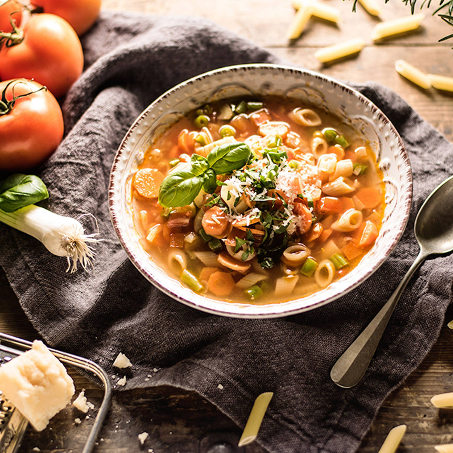 Serviervorschlag: Gemüsesuppe