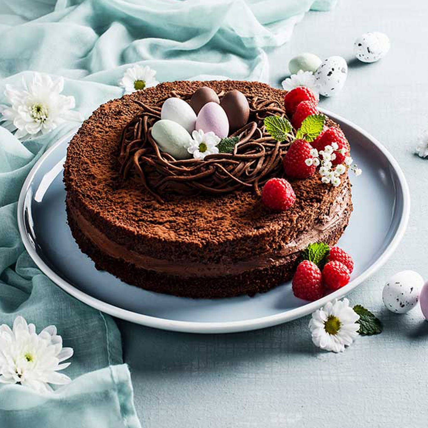 Serviervorschlag: Schokokuchen-Osternest