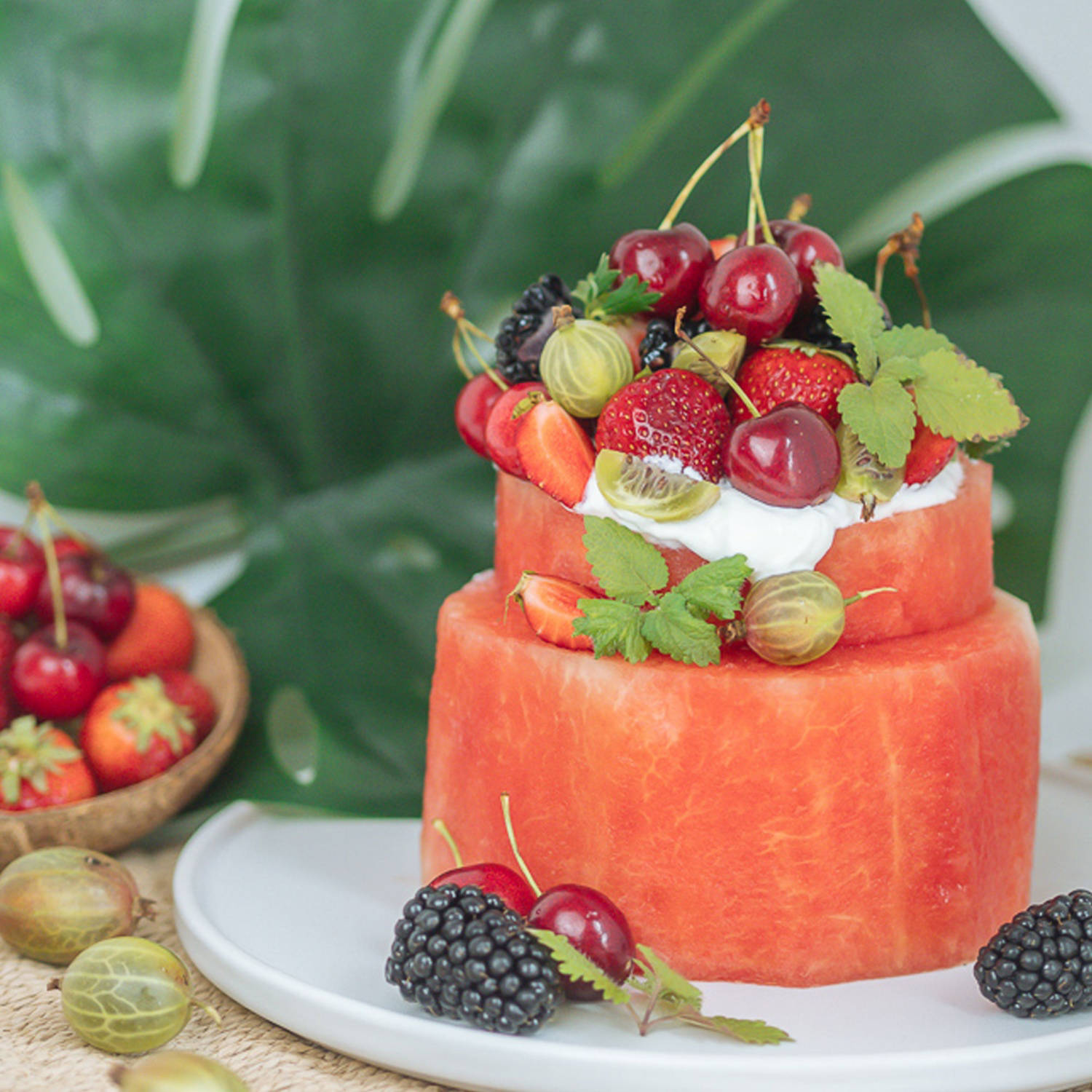 Wassermelonen-Torte mit Beeren