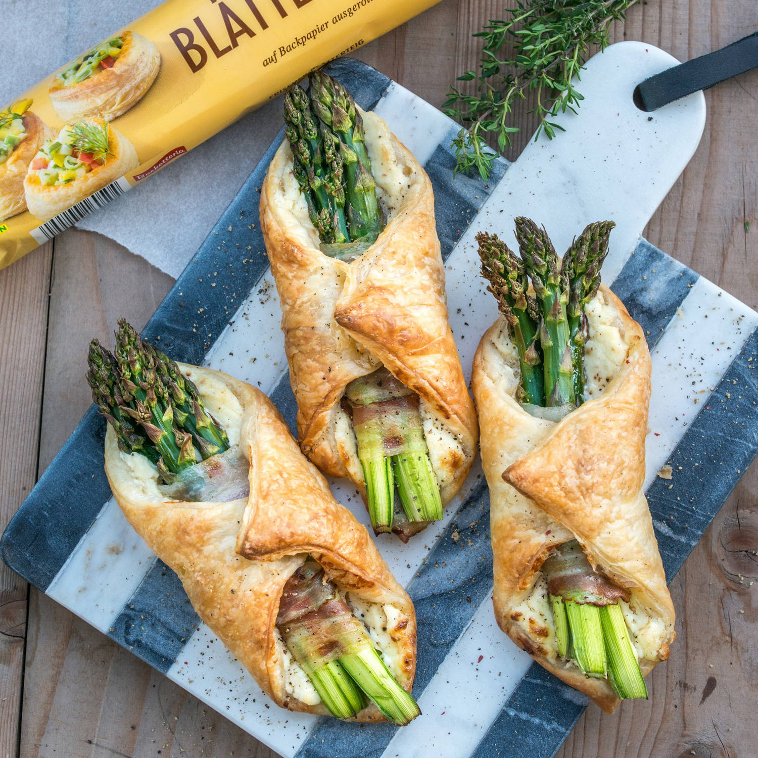 Serviervorschlag: Spargel-Blätterteig-Taschen