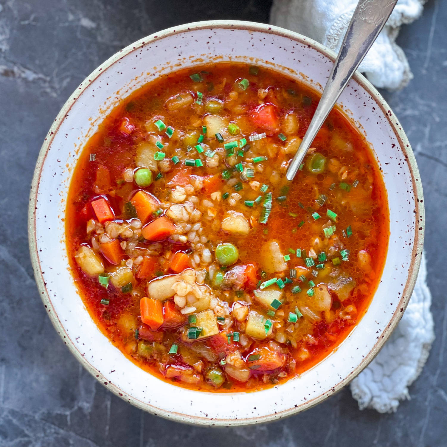 Serviervorschlag: Minestrone mit Rollgerste