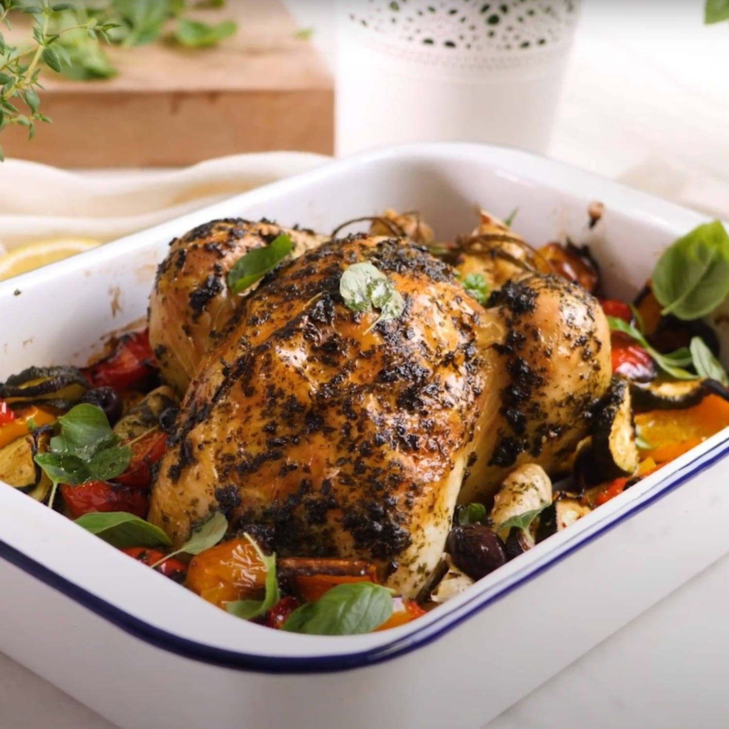 Serviervorschlag: Huhn in Kräuterkruste