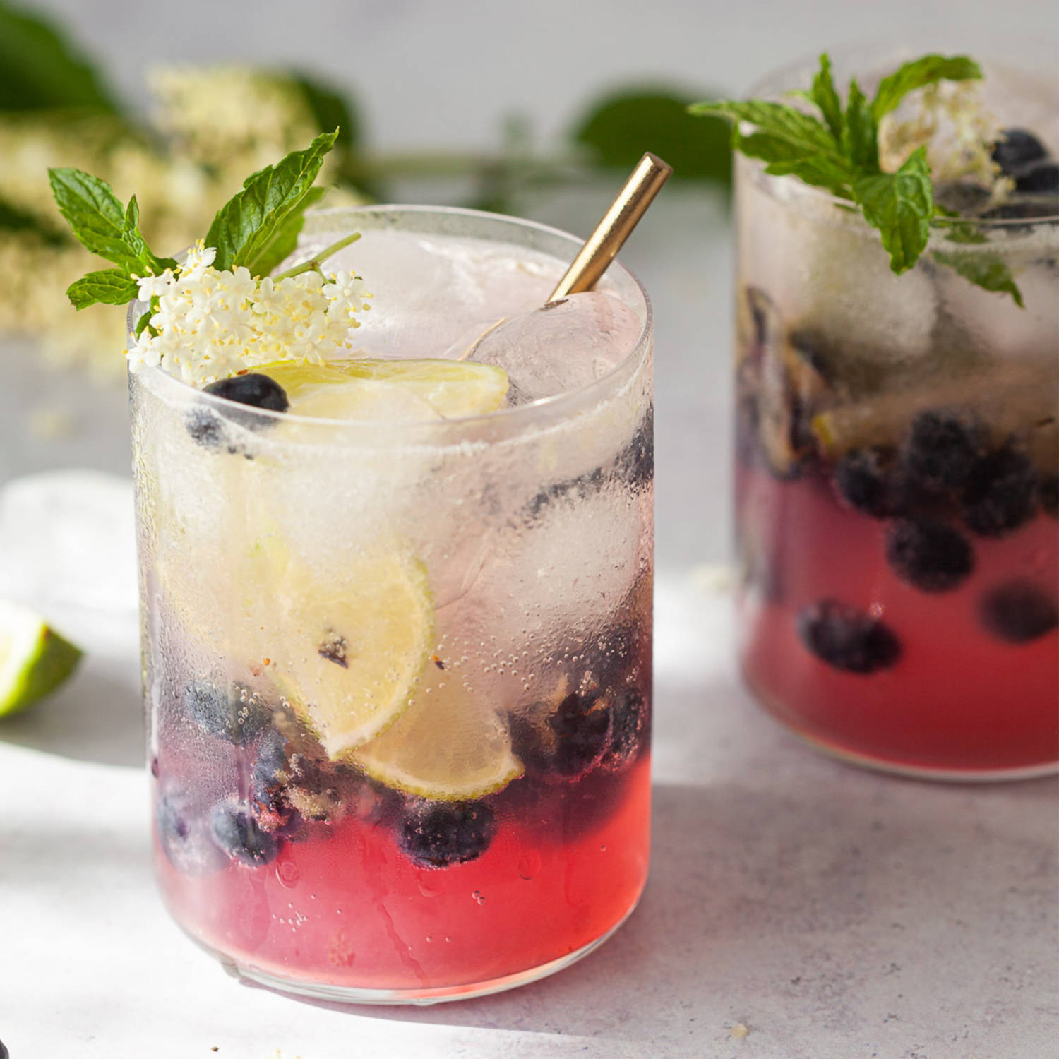 Heidelbeer-Holunder-Limonade