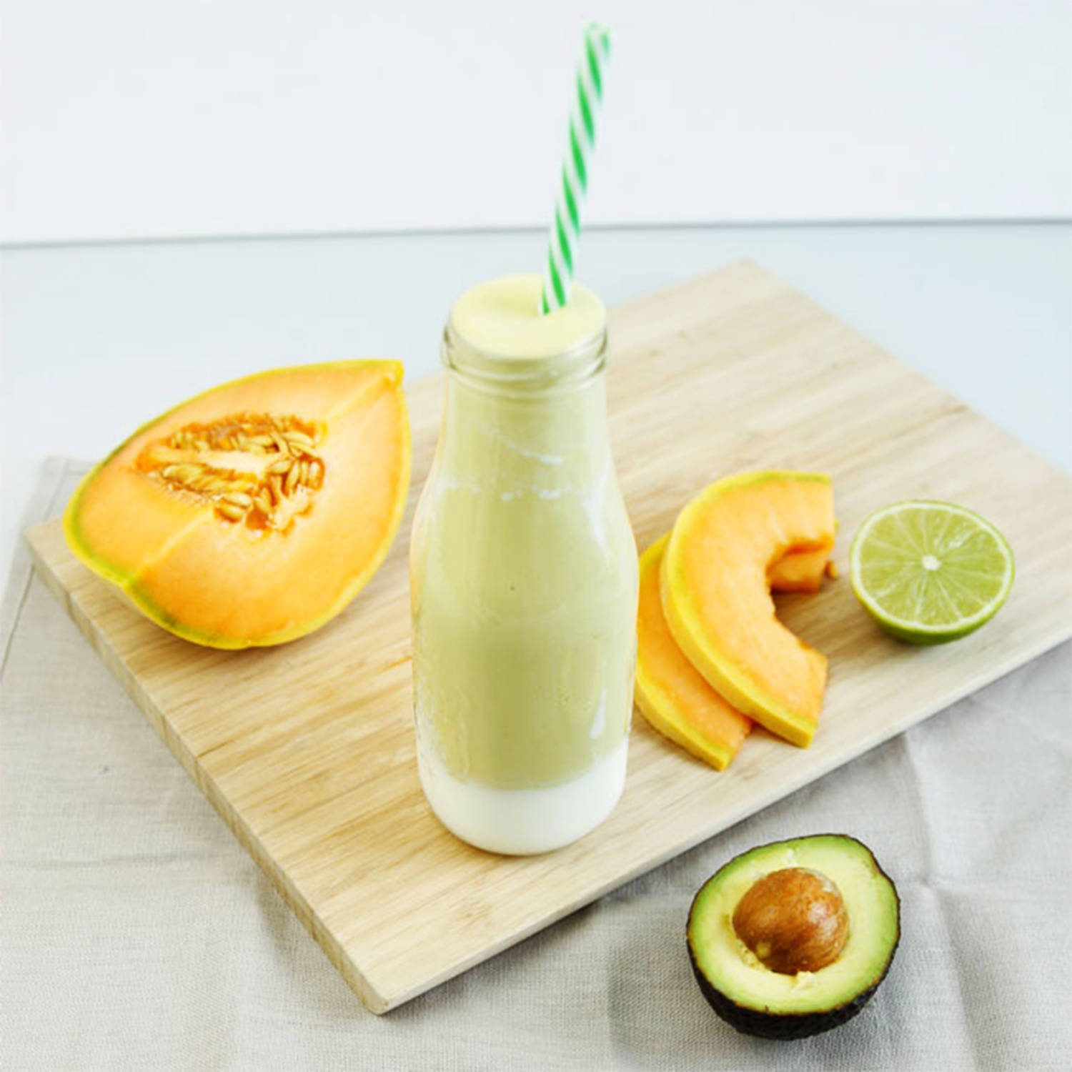 Serviervorschlag: Avocado-Melonen-Smoothie