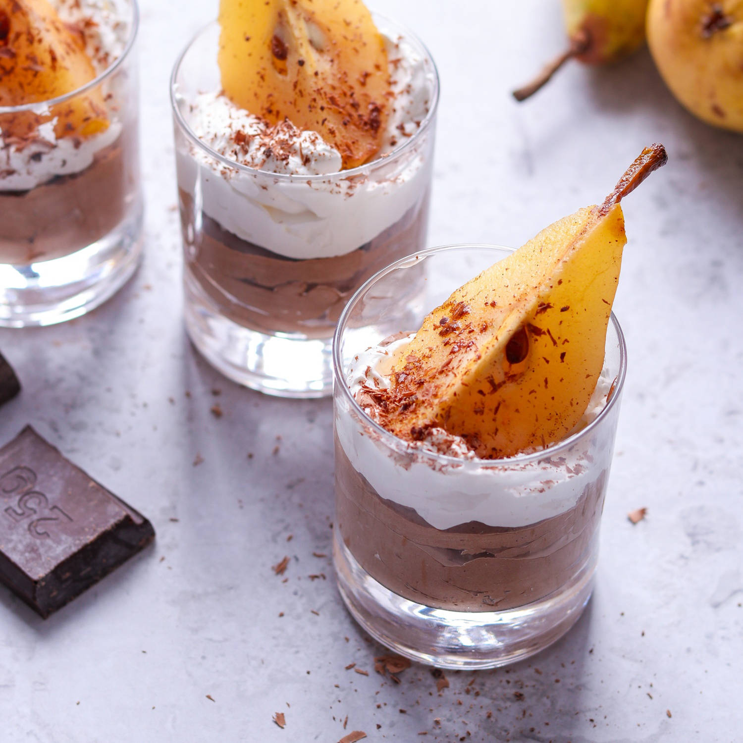 Serviervorschlag: Birnen-Dessert im Glas