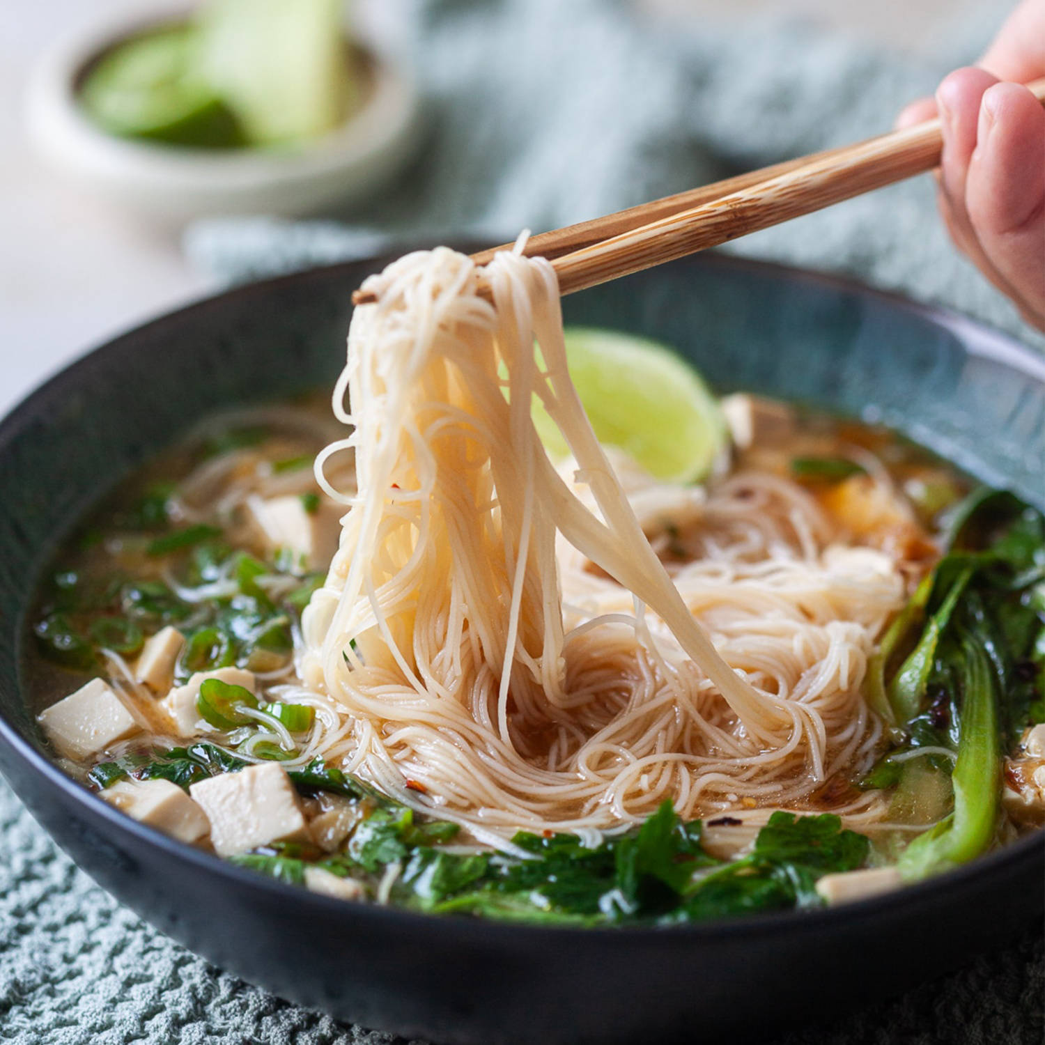 Serviervorschlag: Thai Nudelsuppe
