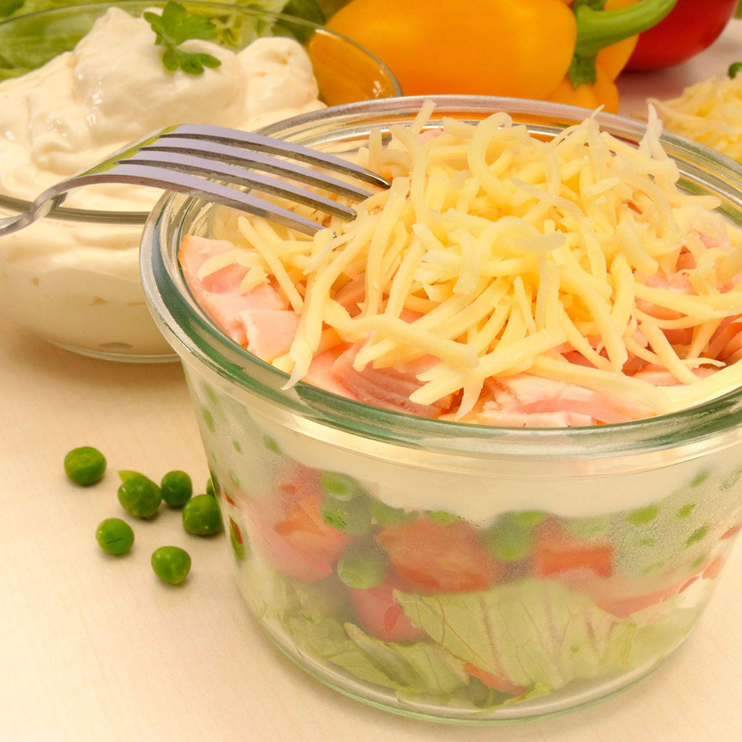 Nudel-Schichtsalat