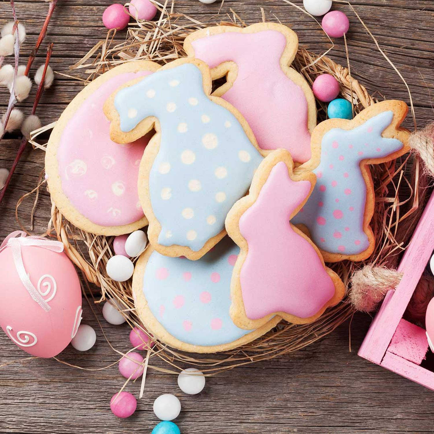Serviervorschlag: Mandelkekse mit Zuckerguss