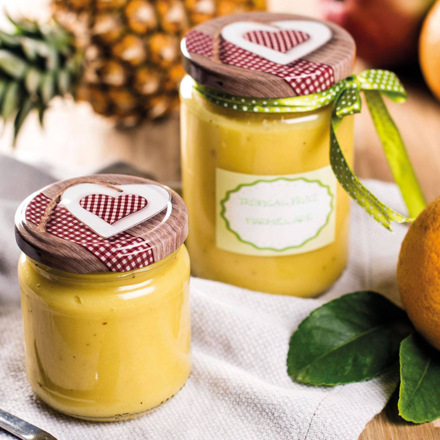 Serviervorschlag: Tropical Fruit-Marmelade mit Ananas, Mango und Kokosnuss