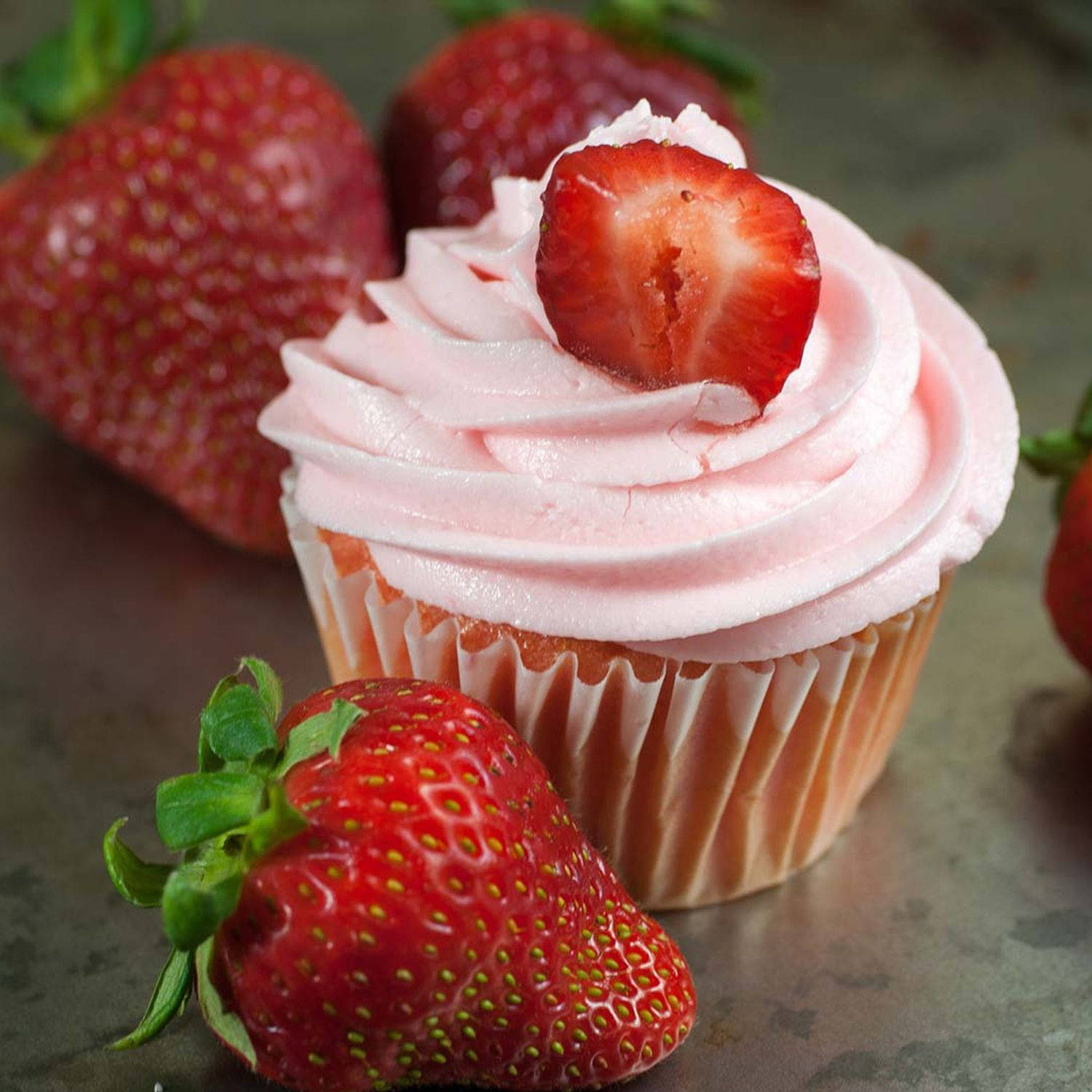 Cupcakes mit Erdbeer-Mascarponetopping