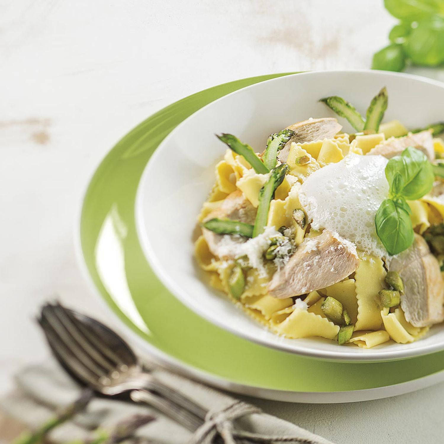 Serviervorschlag: Mafaldine mit Hühnerstreifen