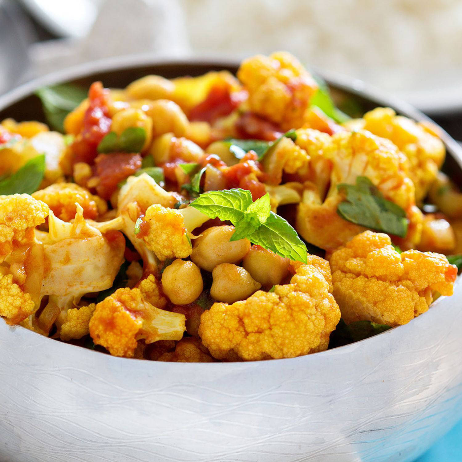 Serviervorschlag: Karfiol-Kokos-Curry
