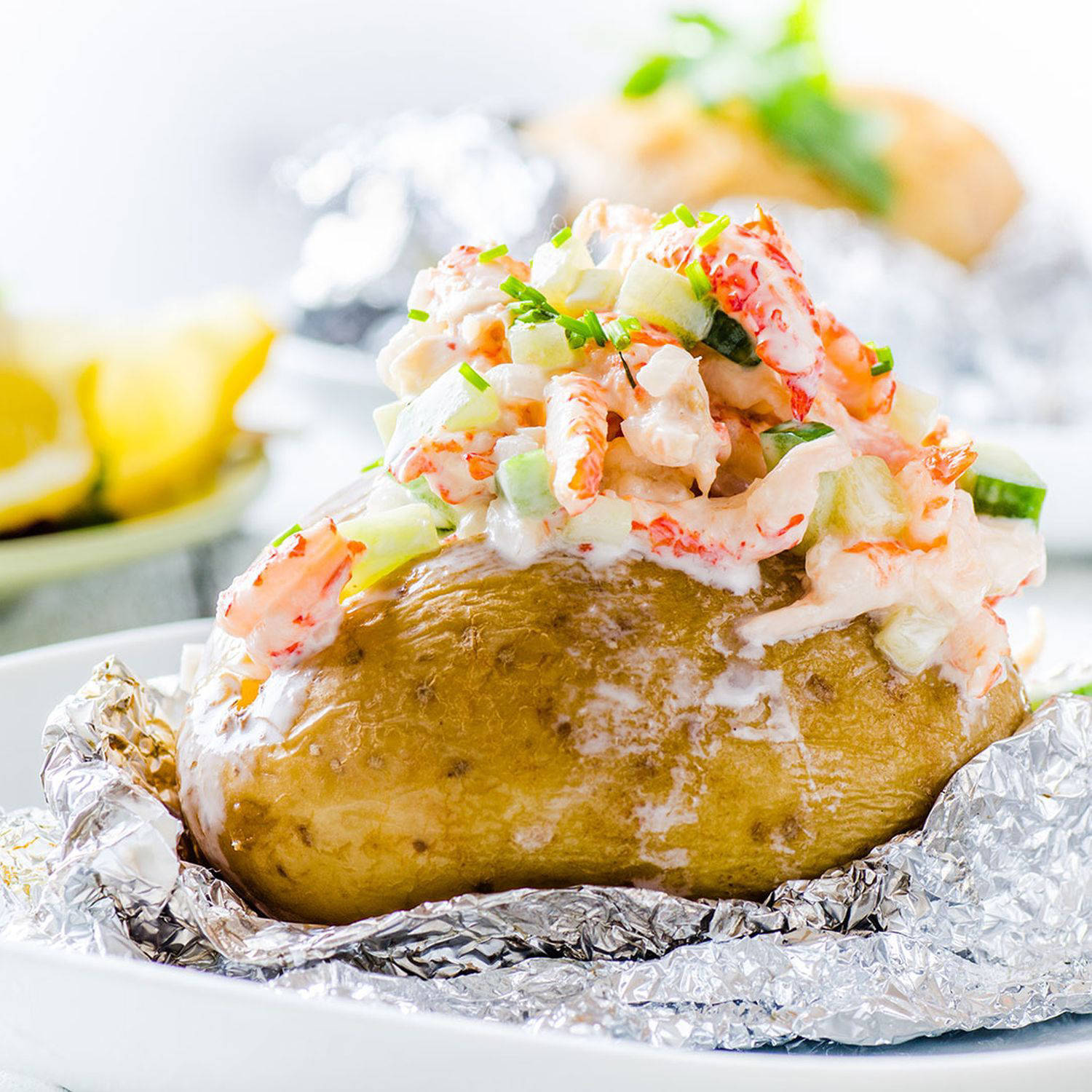 Folienkartoffel mit Garnelen-Chili-Limonenmayonnaise