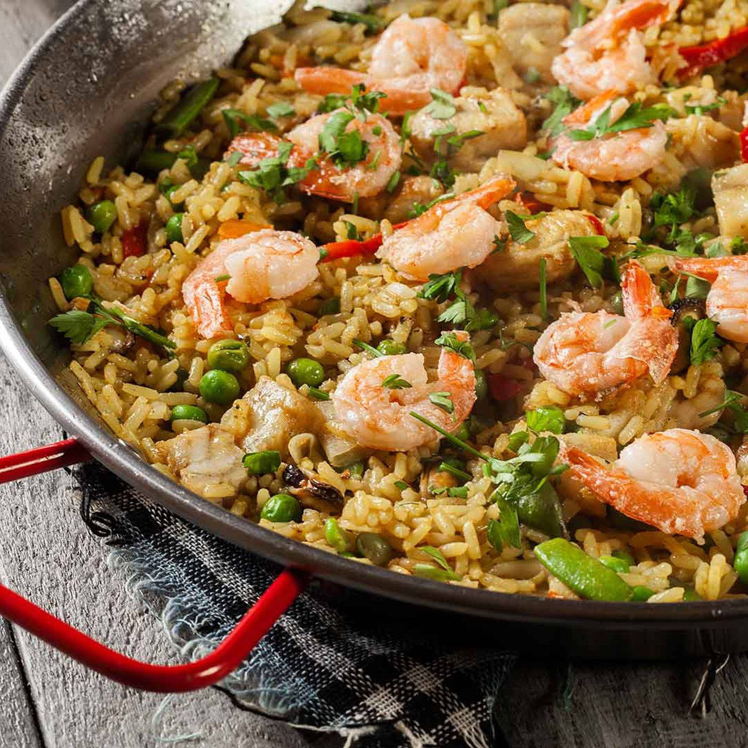 Paella mit Riesengarnelen vom Grill