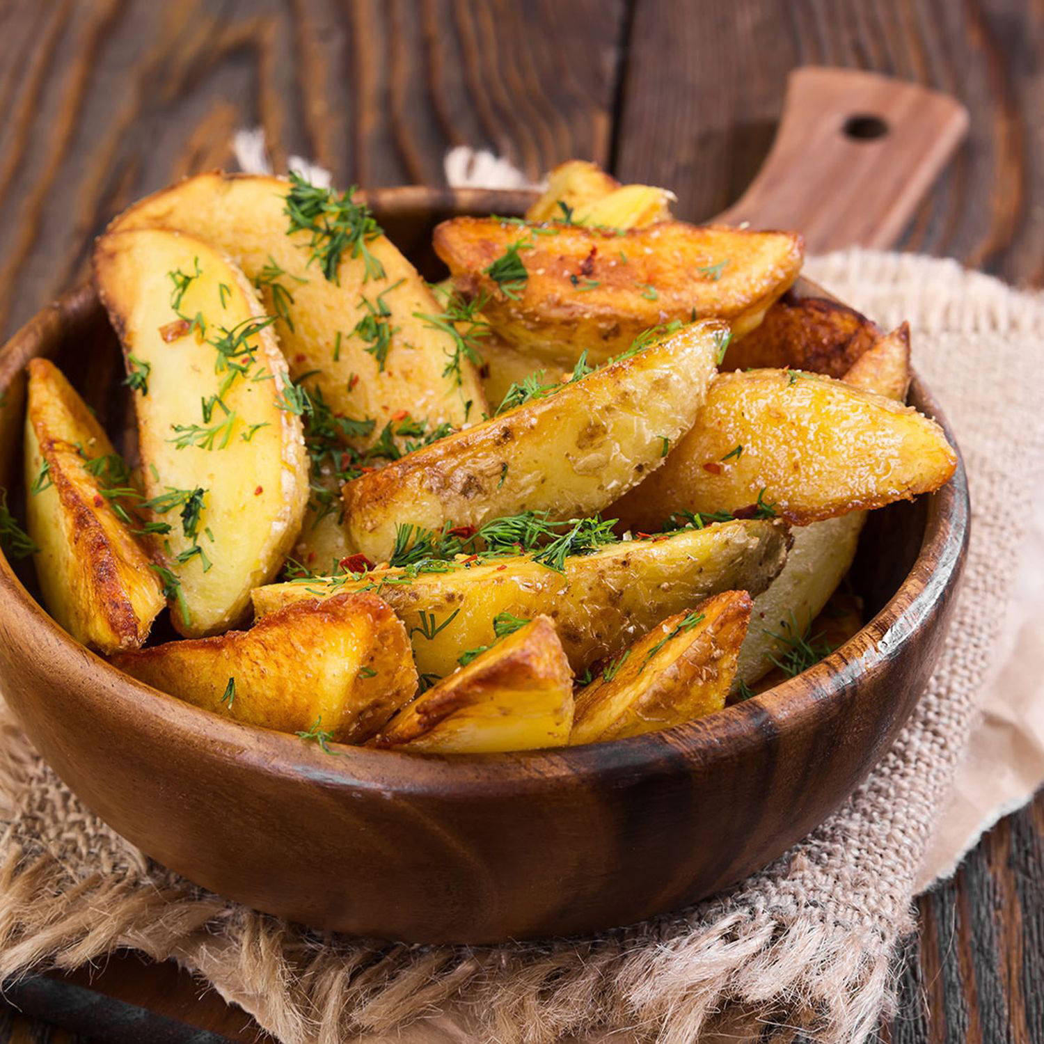 Gegrillte Kartoffel-Wedges mit Gewürzöl