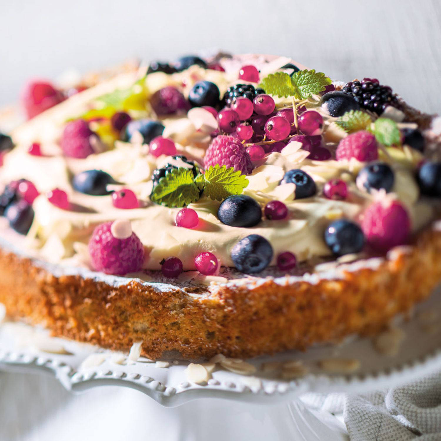 Serviervorschlag: Dinkel-Mandel-Kuchen