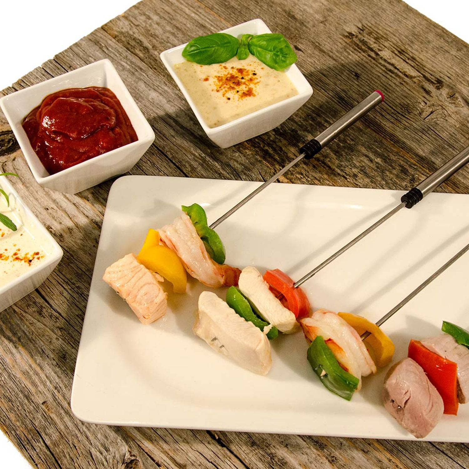 Serviervorschlag: Fondue mit verschiedenen Saucen