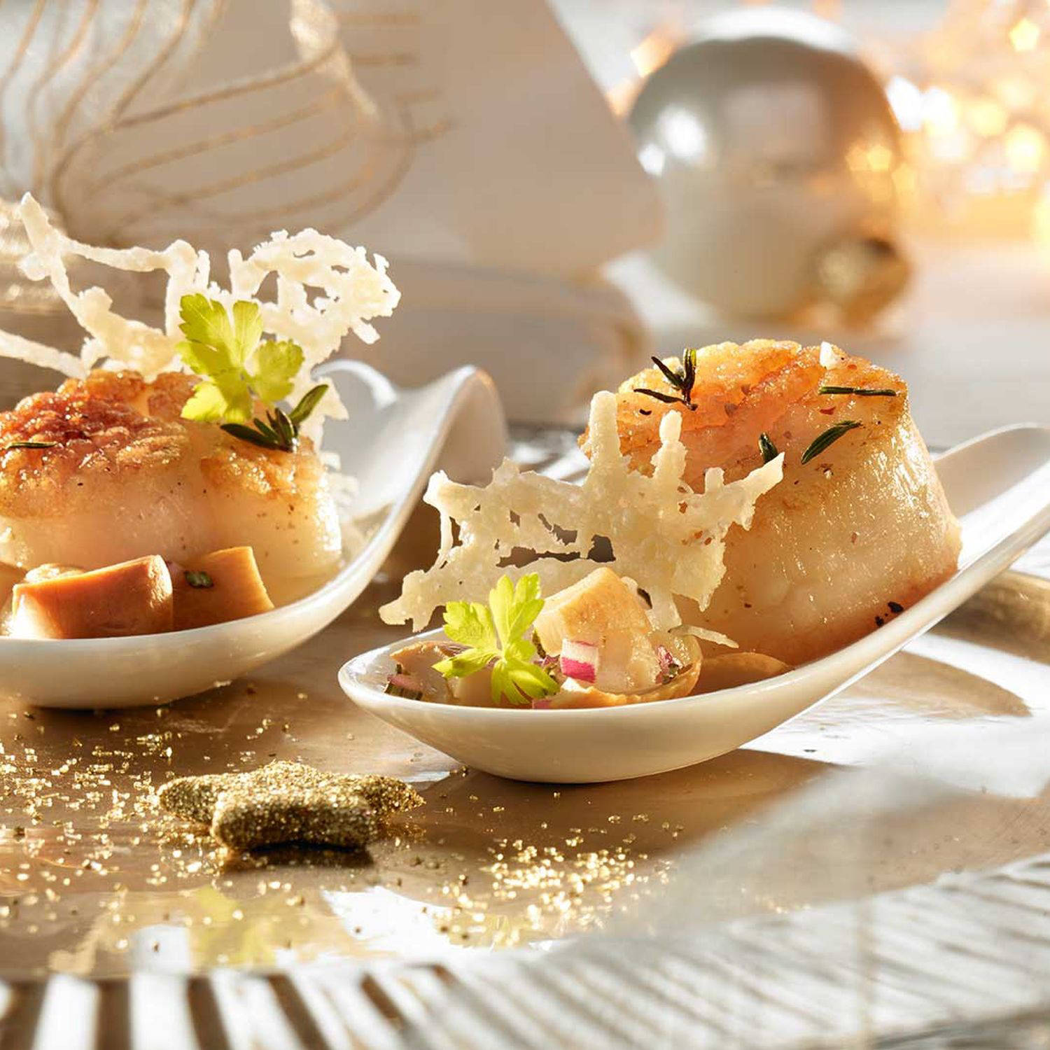 Serviervorschlag: Marinierte Pilze auf Tiefsee-Scallops