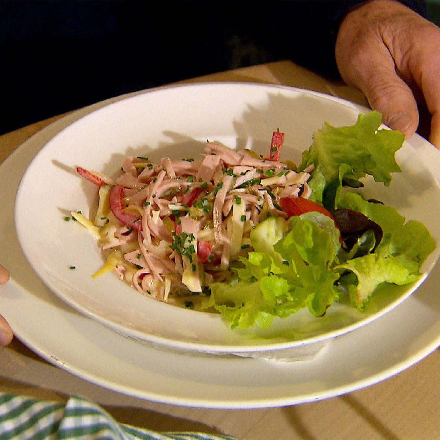 Serviervorschlag: Wurstsalat
