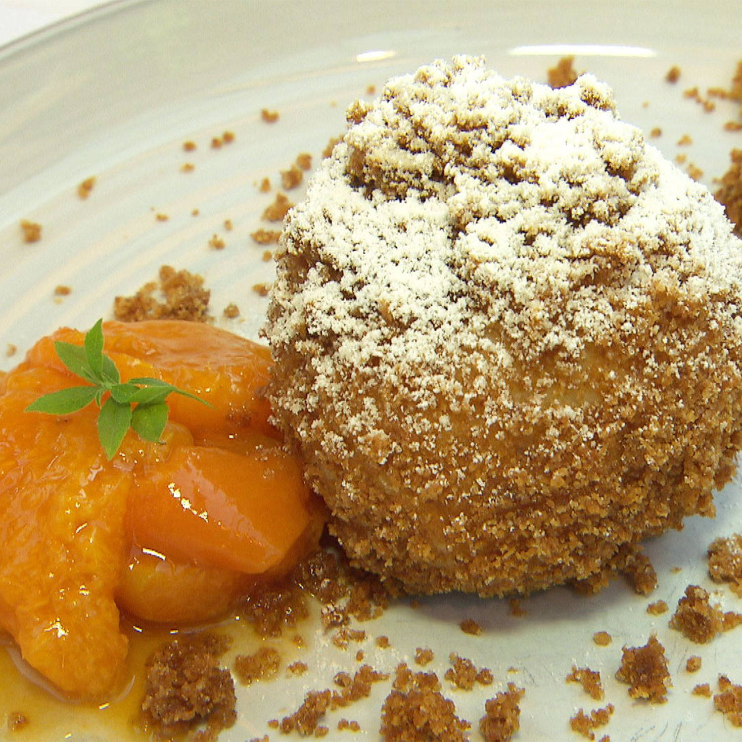 Serviervorschlag: Wachauer Marillenknödel
