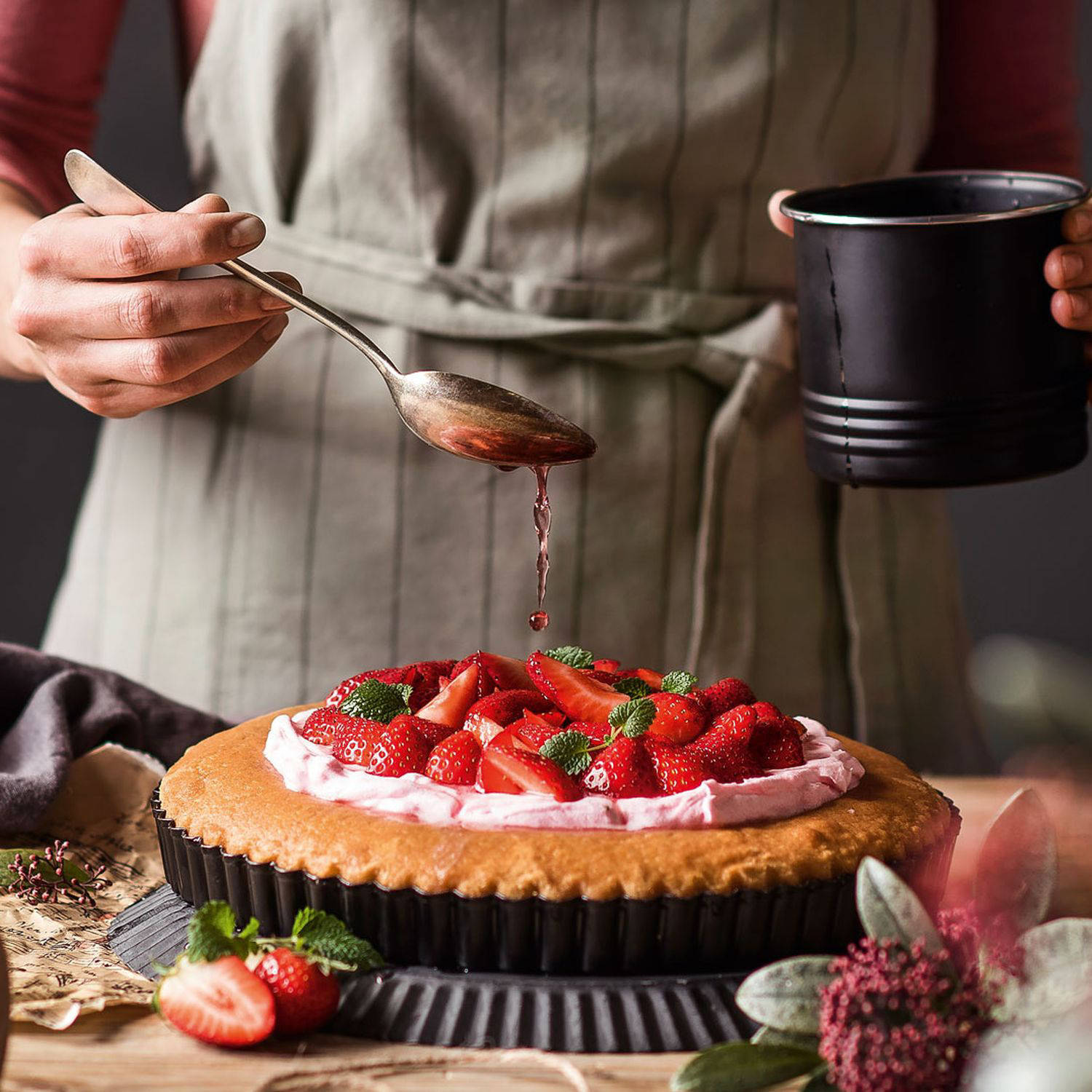 Serviervorschlag: Erdbeer-Creme-Torte
