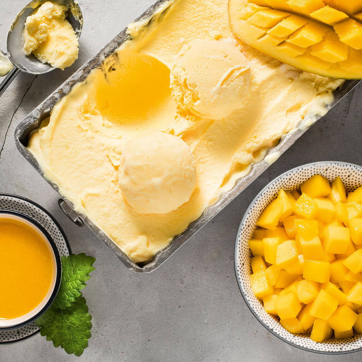 Serviervorschlag: Sauermilch Mango Eis