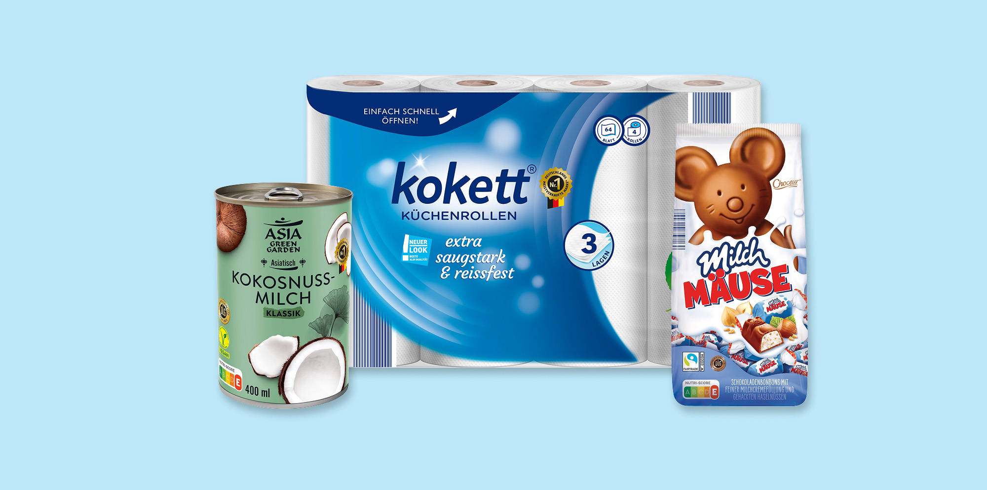 Verschiedene Snack- und Getränkeprodukte auf blauem Hintergrund