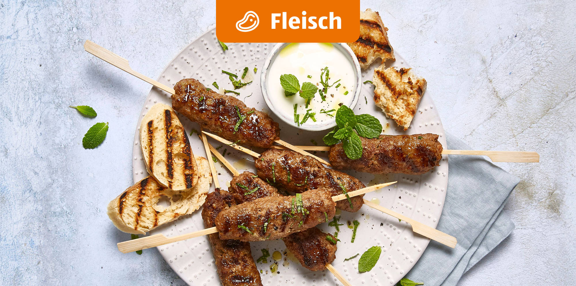 Gegrillte Hackfleischspieße.