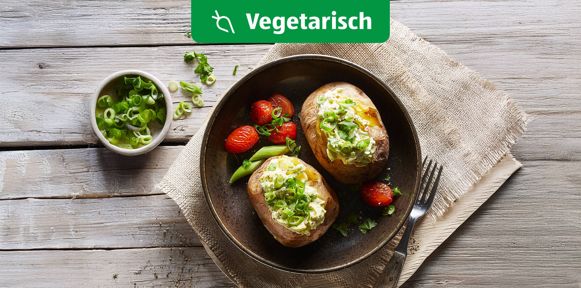 Ofenkartoffeln mit Fetakäse-Kräutercreme.