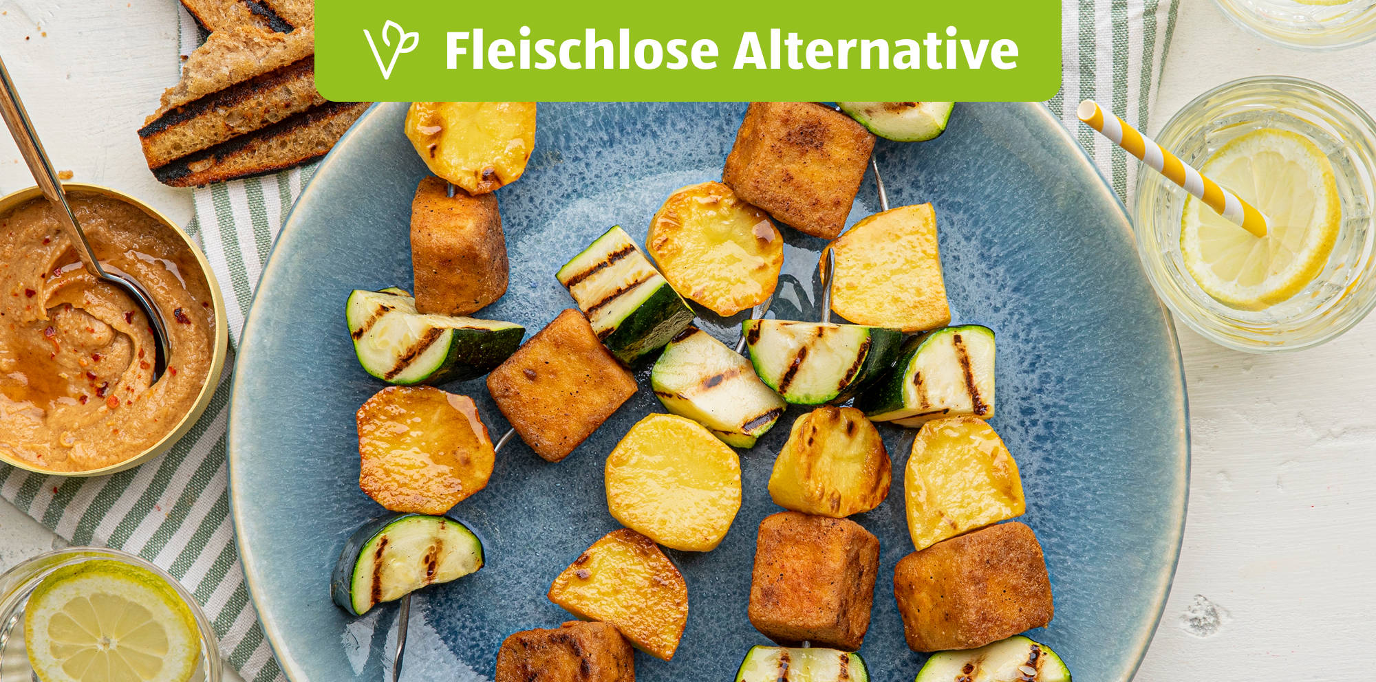 Vegetarische Grillspieße mit Zucchini und Tofu