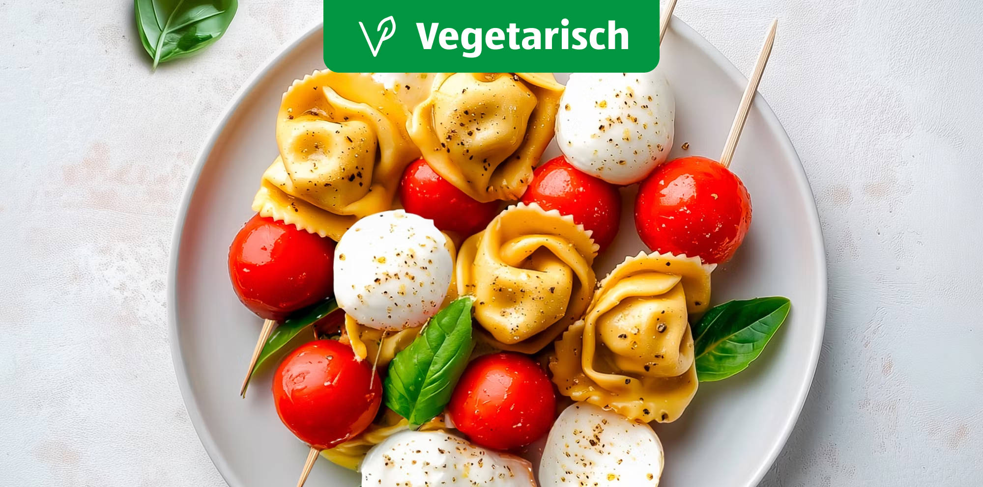 Tortelloni-Caprese-Spieße.