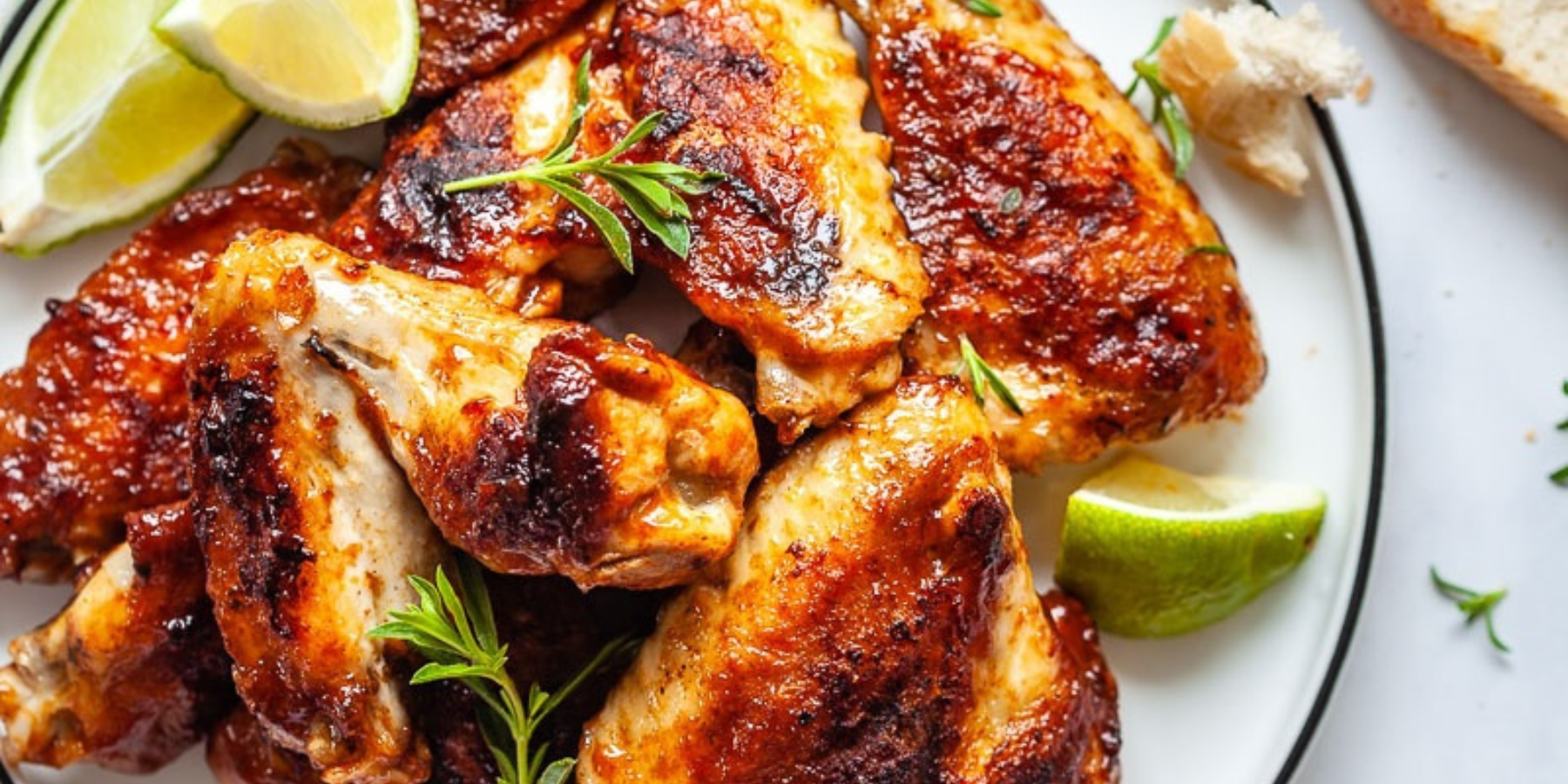 Sočne BBQ perutničke po receptu Vibrant Plate