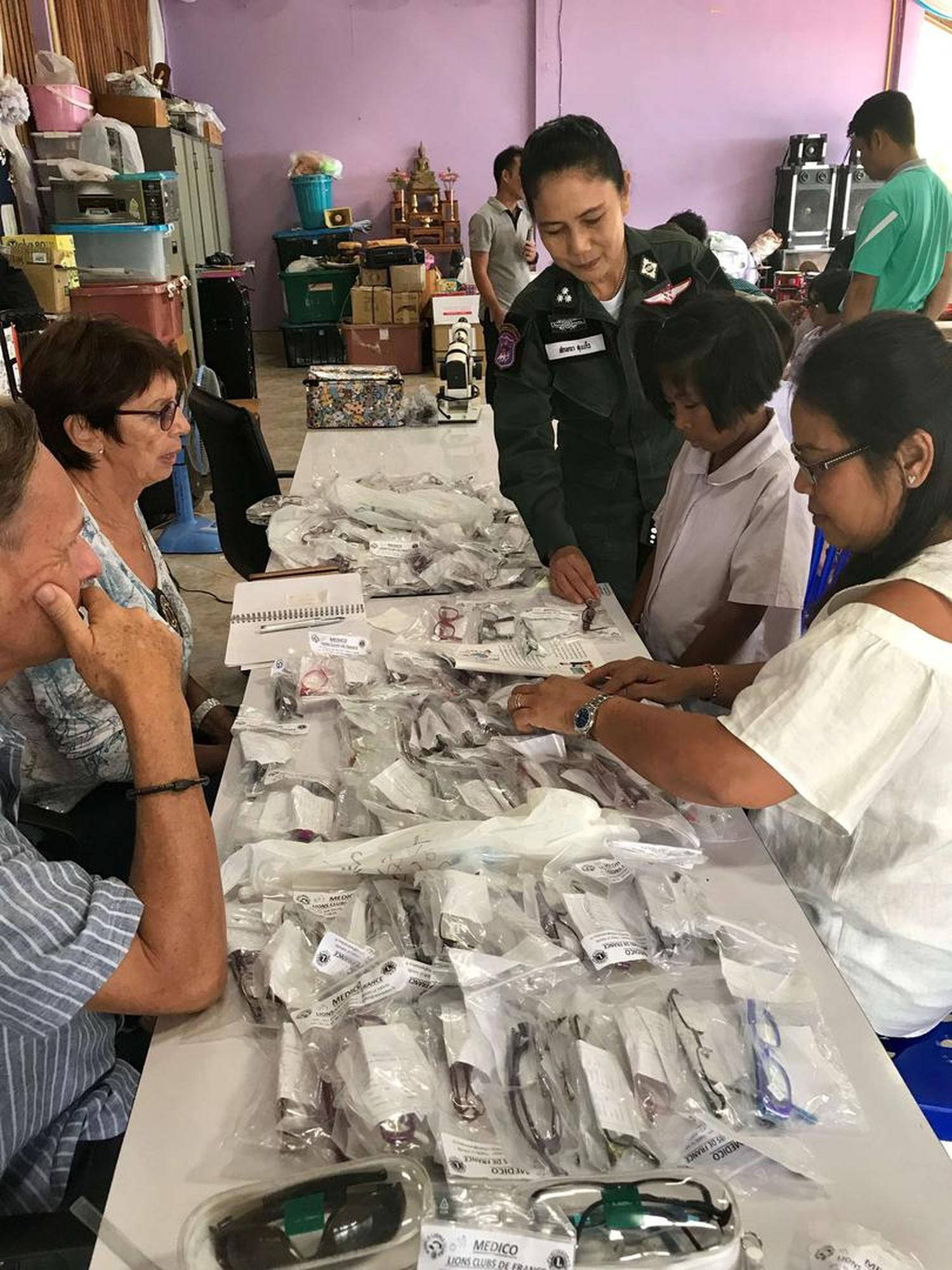 Prejemniki očal na Tajskem