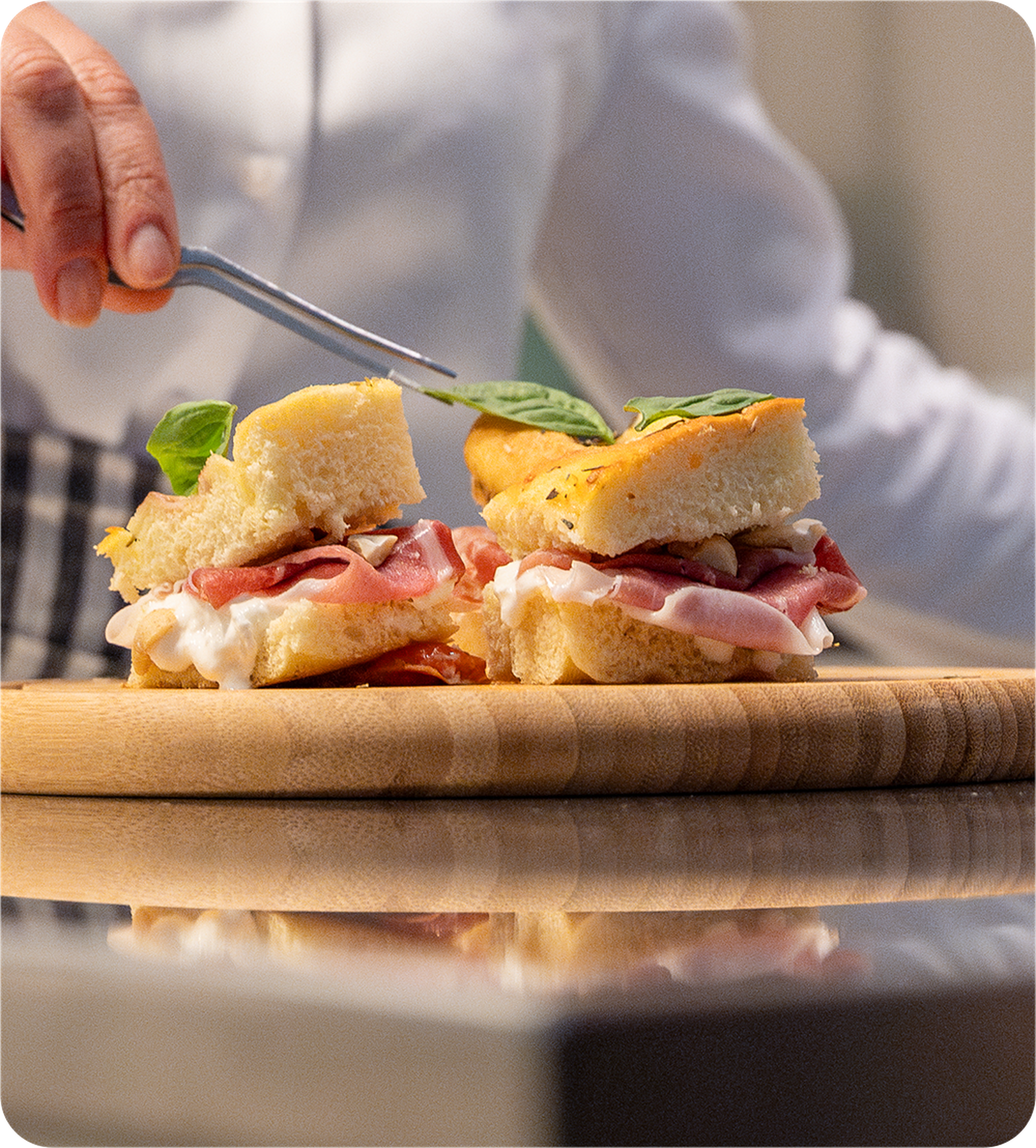 Quadrotti di focaccia pugliese