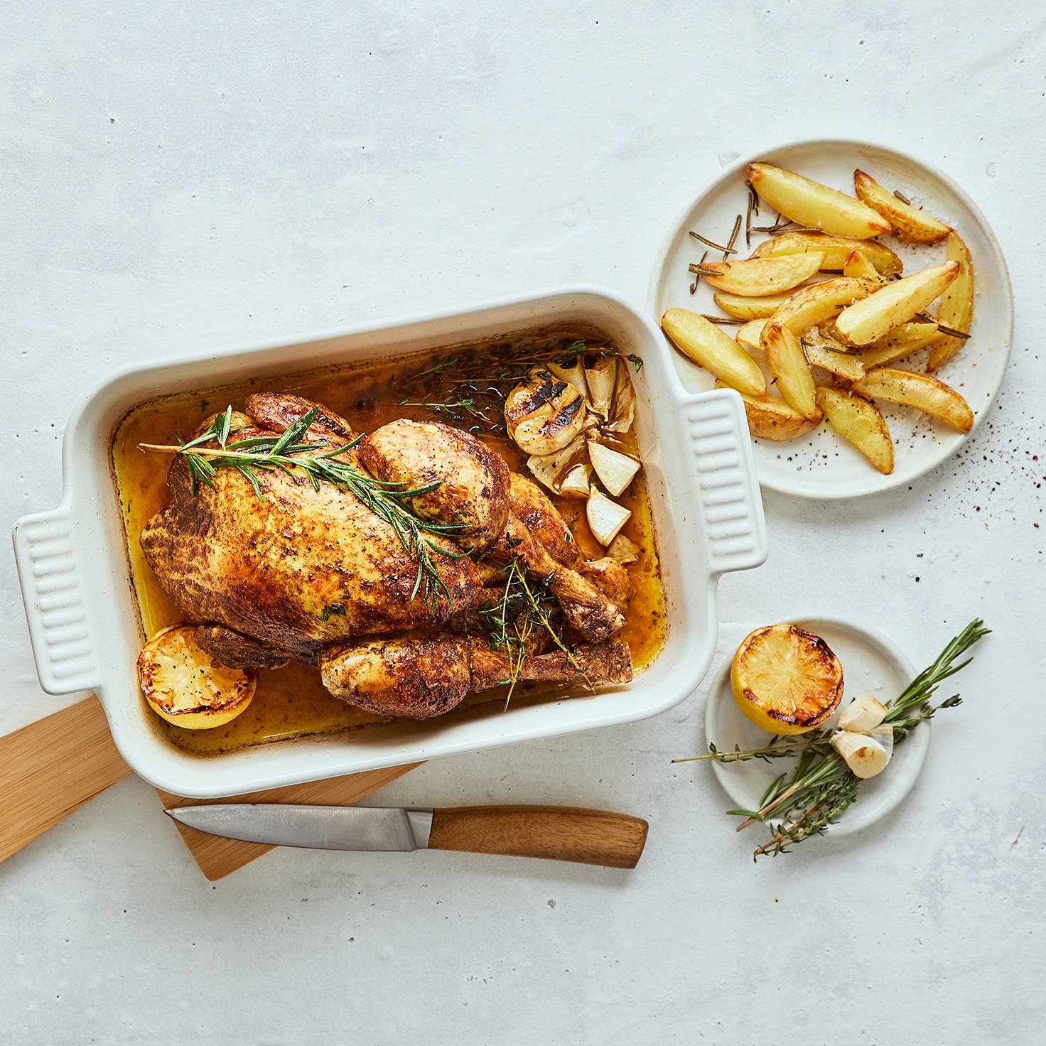 Serviervorschlag: Knoblauch-Zitronen-Hähnchen aus dem Ofen