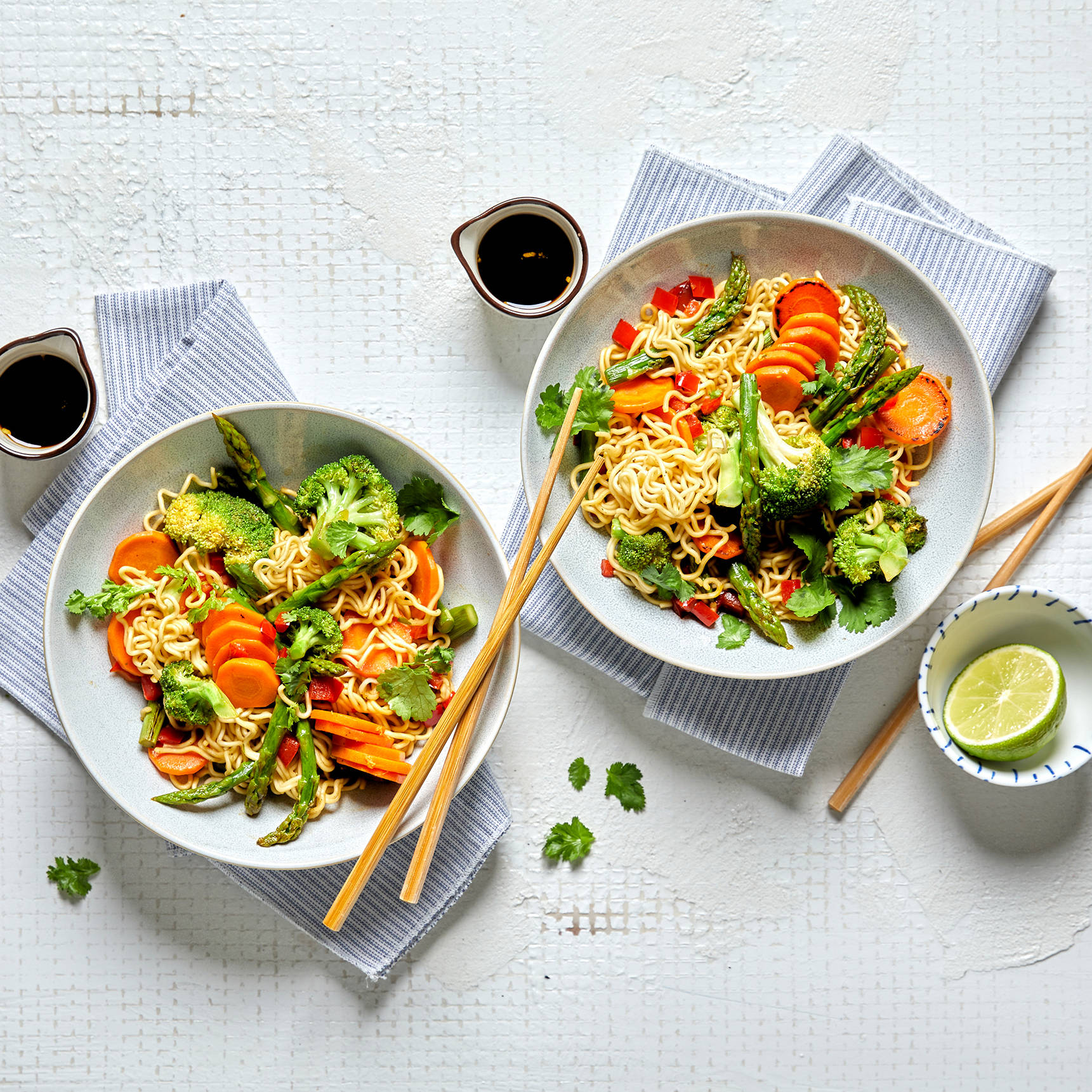 Wok-Nudeln mit Gemüse