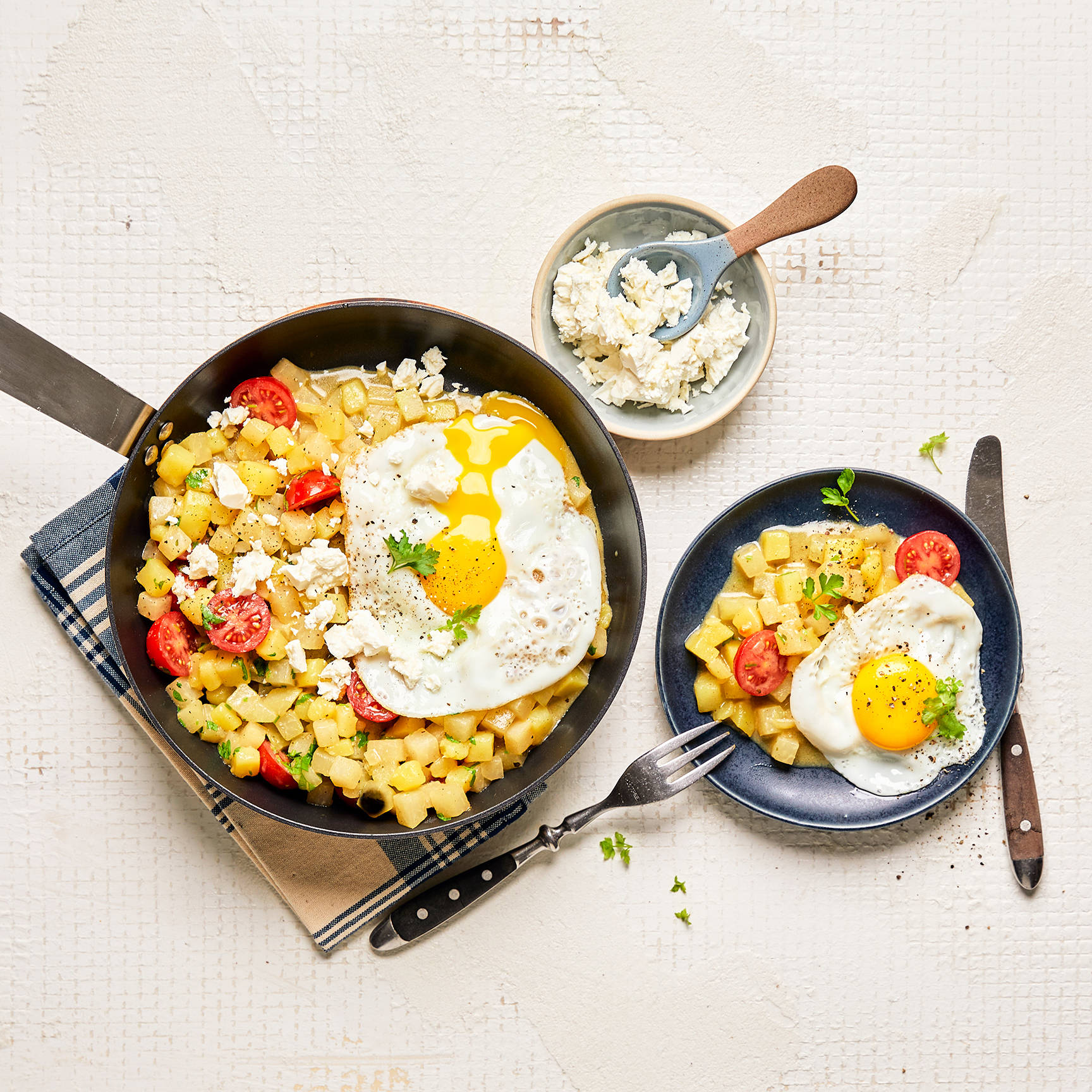 Kohlrabi-Pfanne mit Spiegelei