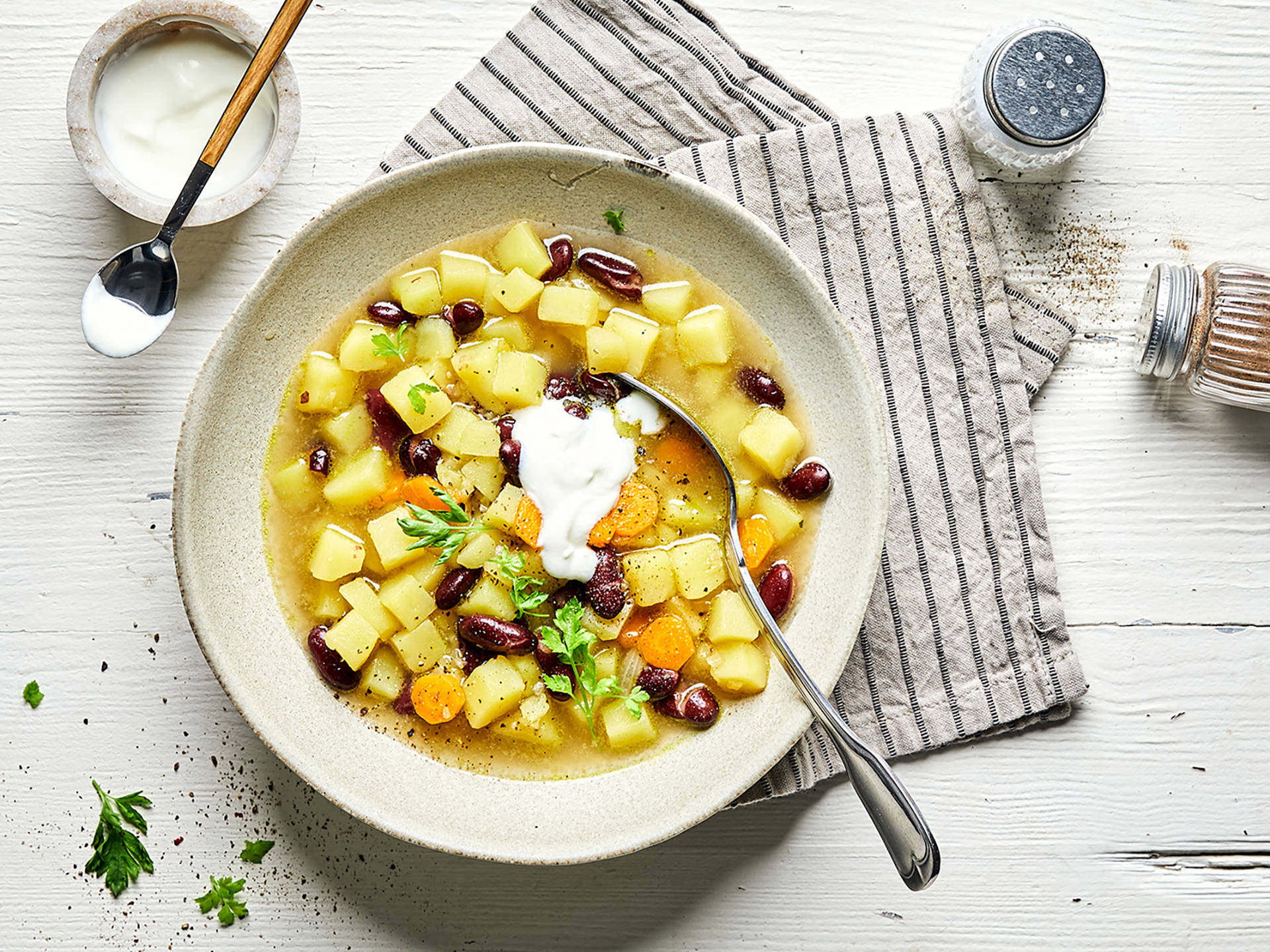 Kartoffel-Suppe mit Kidneybohnen