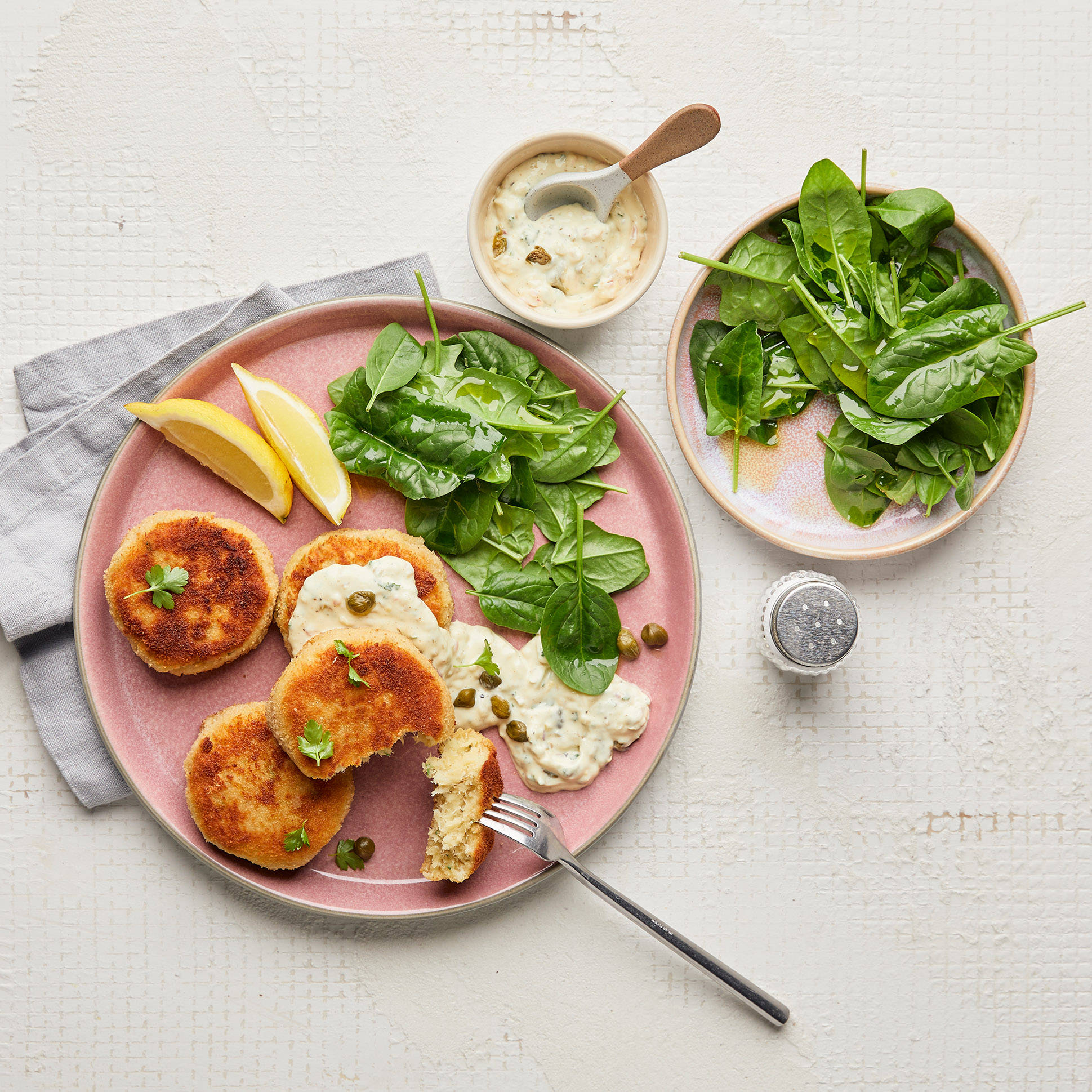 Fish Cake mit Tartar-Sauce 