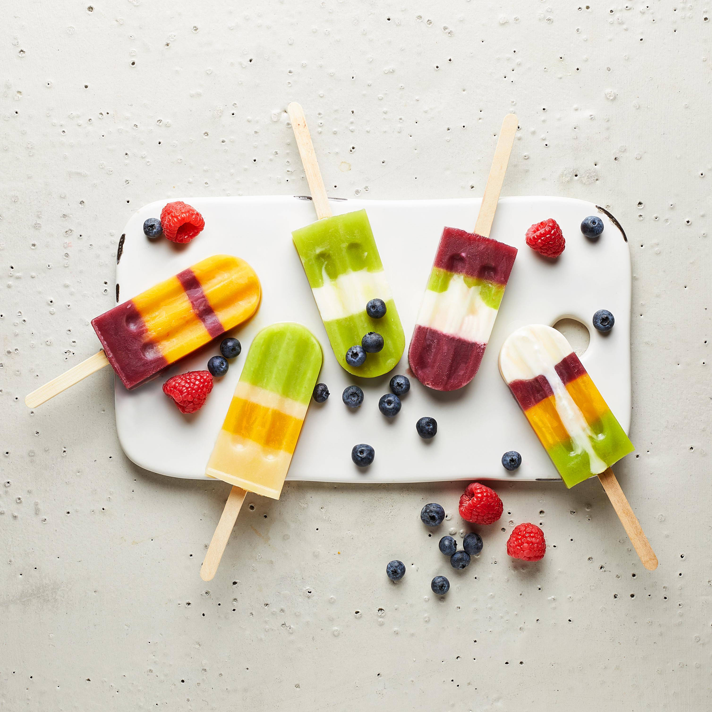 Serviervorschlag: Fruchtige Smoothie-Popsicles