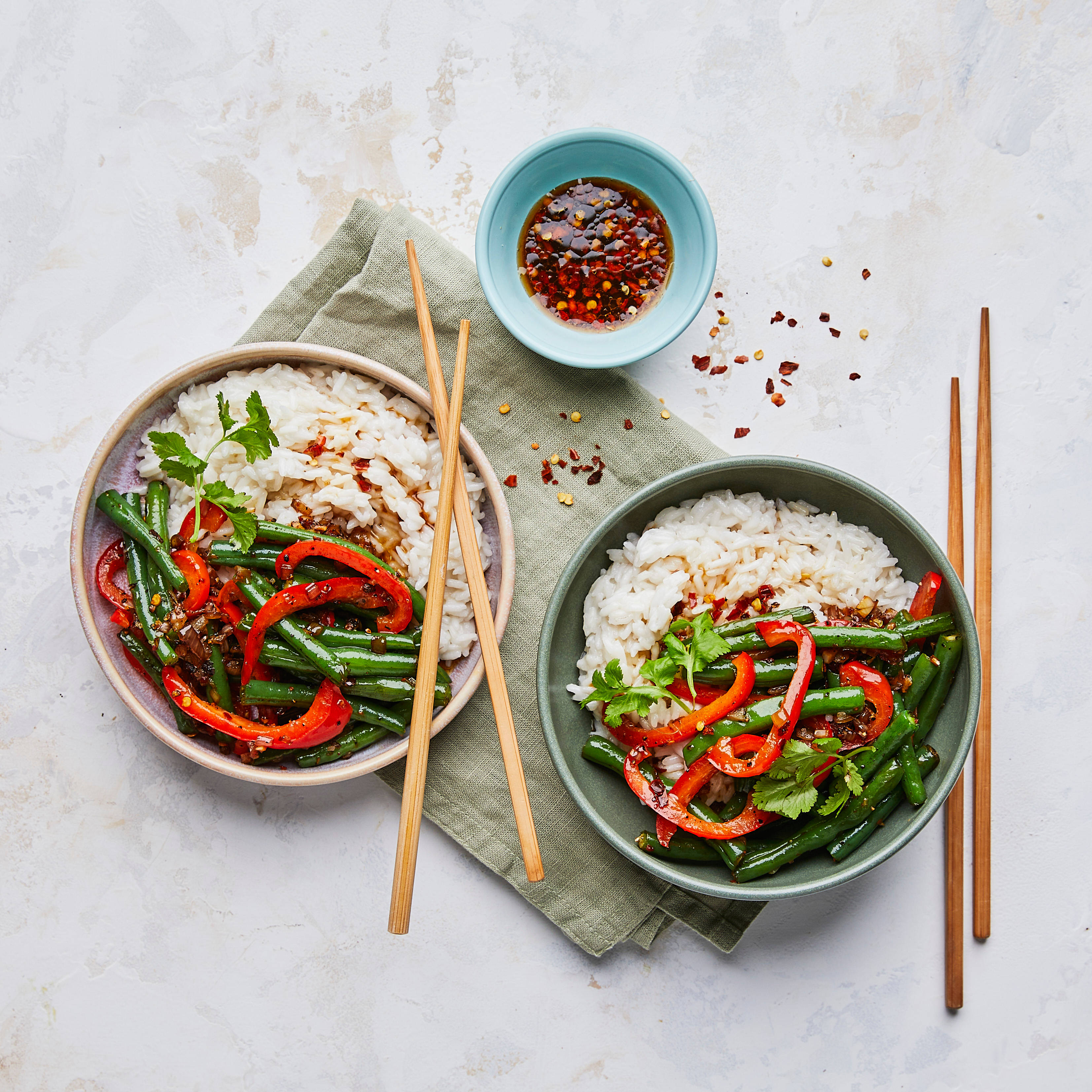 Kokosreis mit Bohnengemüse, Paprika und Limettensauce