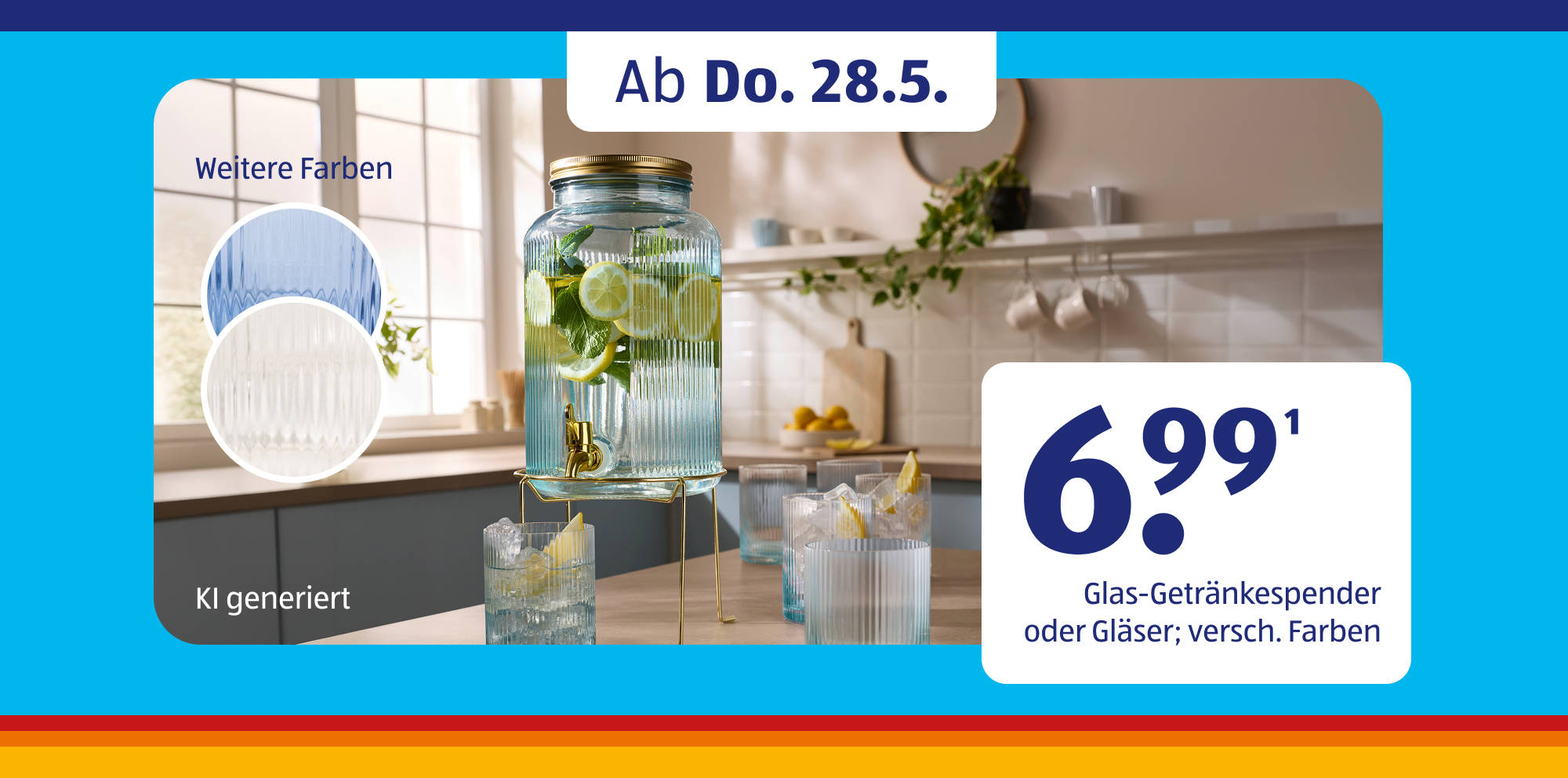 Glas-Getränkespender mit Sommergetränk und Gläser auf einem Tisch.