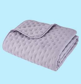 Bedspread image