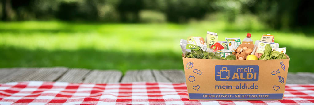 meinALDI Pappschütte mit leckeren Lebensmitteln gefüllt!