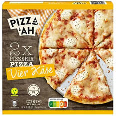 Pizza come in pizzeria, mozzarella