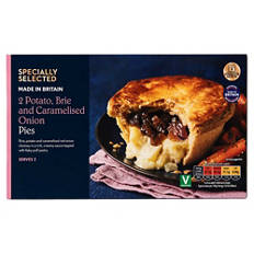 Brie & Caramelised Onion Pie