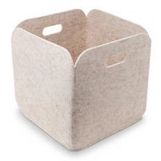 Articoli assortiti in feltro, cesto, beige