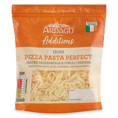 Mozzarella & Chilli Flavoured Irish Grated Cheddar